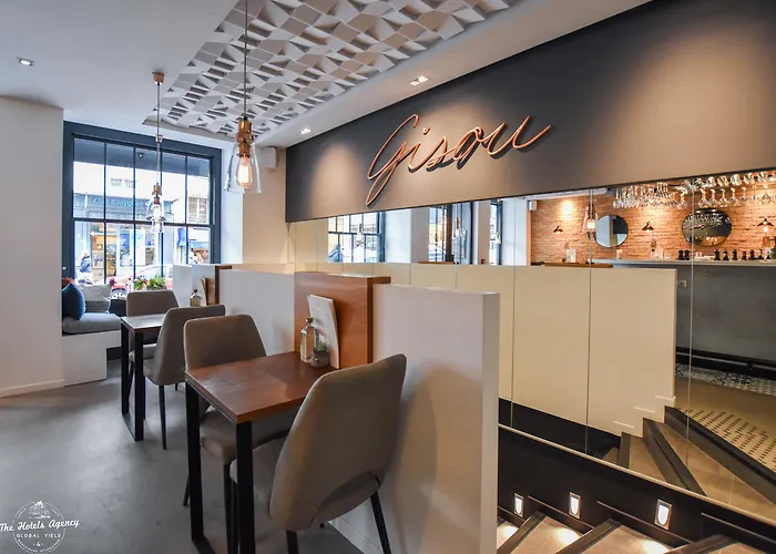 Hotel 29 Lepic Parigi